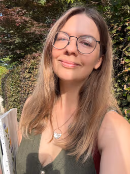 A profile image of llsbet