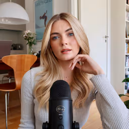 A profile image of Nika Erculj